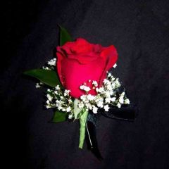 Red Rose Boutineer